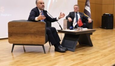Başkan Alinur Aktaş  Mudanya Üniversitesinde