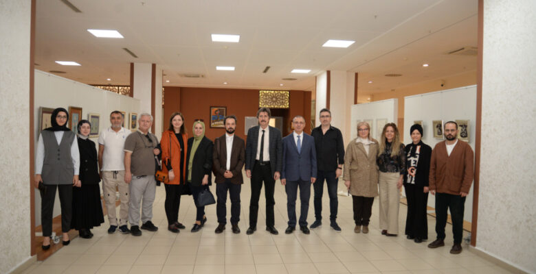 Akademisyenler “Karma Sergi” ile sanatını konuşturdu
