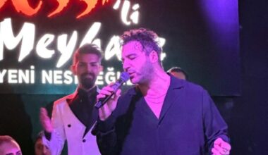 Emre Kaya Mehmet Çevik’e sürpriz yaptı Emre Kaya Mehmet Çevik’e sürpriz yaptı
