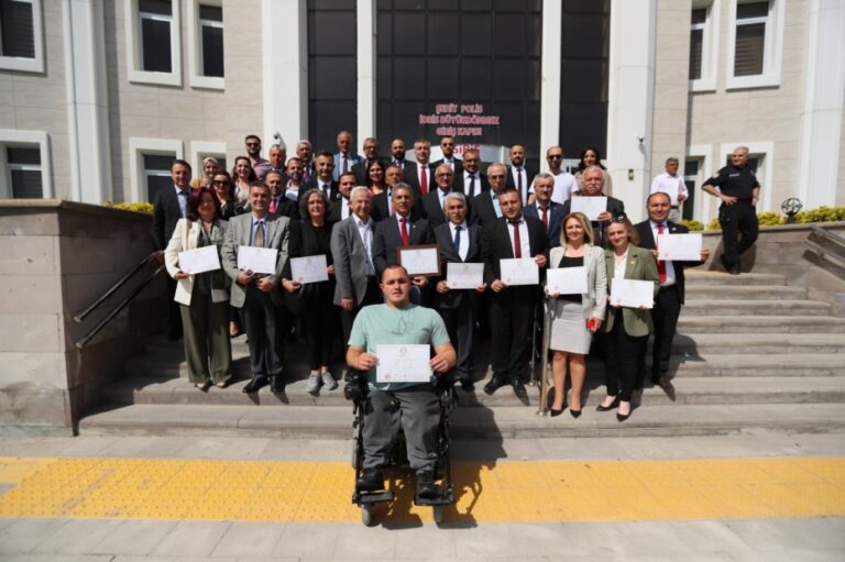 Gemlik Belediyesi’nde Şükrü Deviren Dönemi başladı
