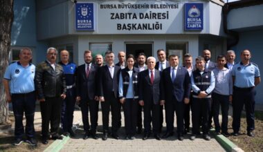 Başkan Bozbey’den Büyükşehir çalışanlarına bayram ziyareti