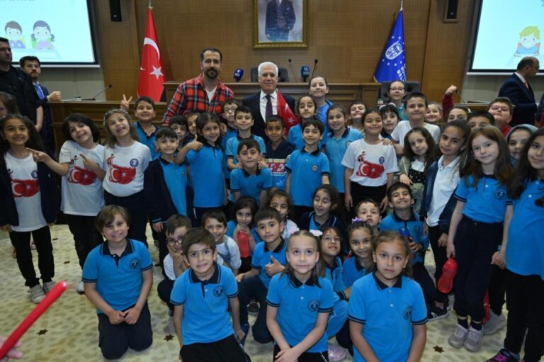 Büyükşehir Meclisi’nde söz hakkı çocukların
