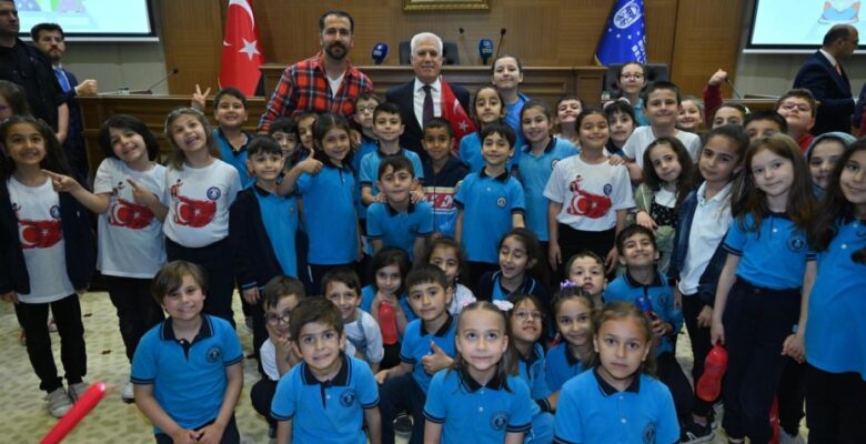 Büyükşehir Meclisi’nde söz hakkı çocukların