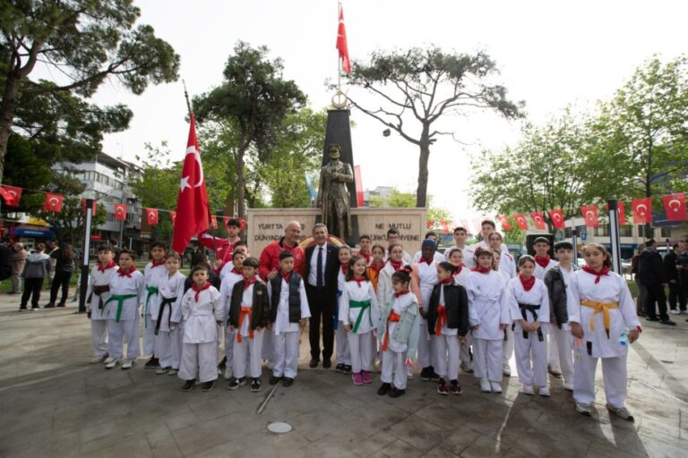 Gemlik’te 23 Nisan Coşkusu