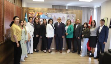 ÖZBEKİSTAN HEYETİ BURSA’DAKİ VATANDAŞLARIYLA BİR ARAYA GELDİ