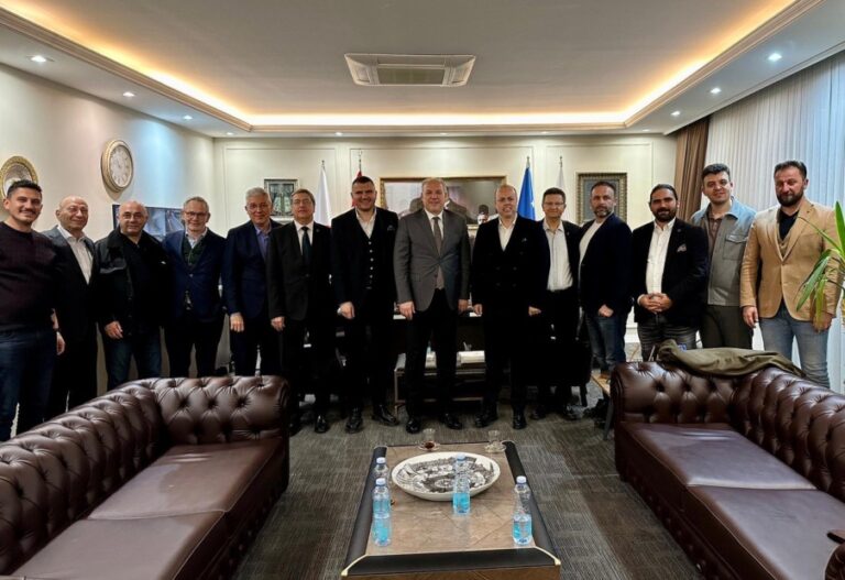 İFTAR SEVİNCİ PRİZREN’E TAŞINDI