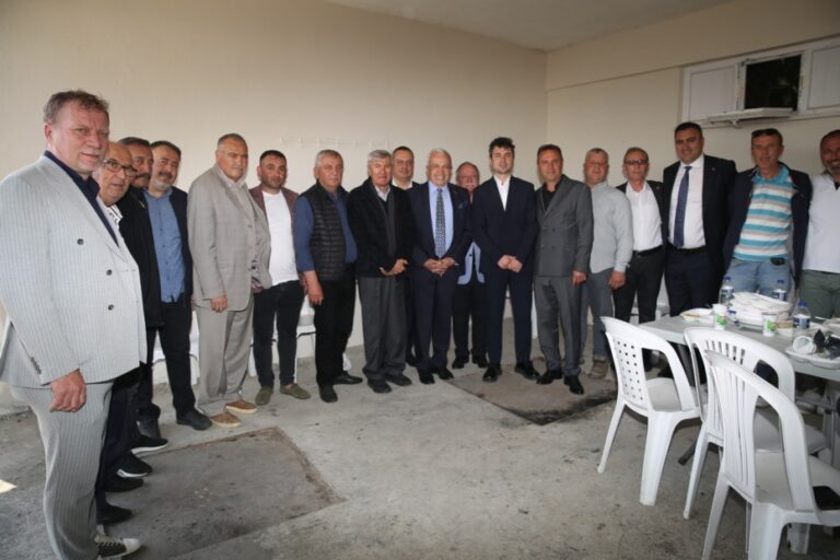 Başköy’deki “Dede Helvası” geleneğinde helvalar şifa için yenildi