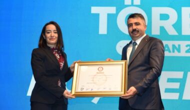 BAŞKAN YILMAZ GÜVEN TAZELEDİ