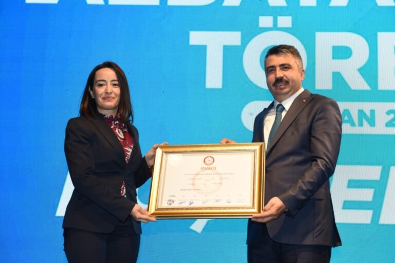 BAŞKAN YILMAZ GÜVEN TAZELEDİ