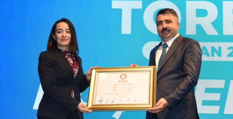 BAŞKAN YILMAZ GÜVEN TAZELEDİ