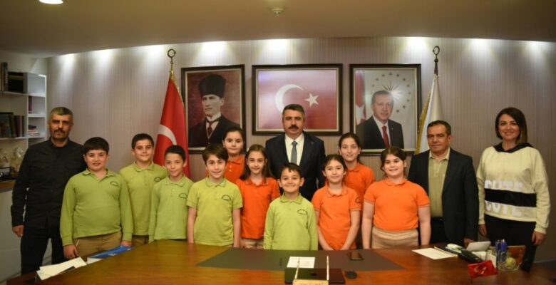 23 NİSAN’DA MAKAM ÇOCUKLARIN