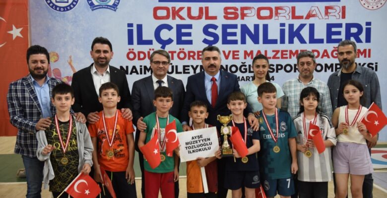 YILDIRIM’DA İLKOKULLU SPORCULAR ÖDÜLLENDİRİLDİ