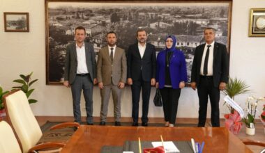 AKBULUT’TAN, MUSTAFA IŞIK’A ZİYARET AKBULUT’TAN, MUSTAFA IŞIK’A ZİYARET