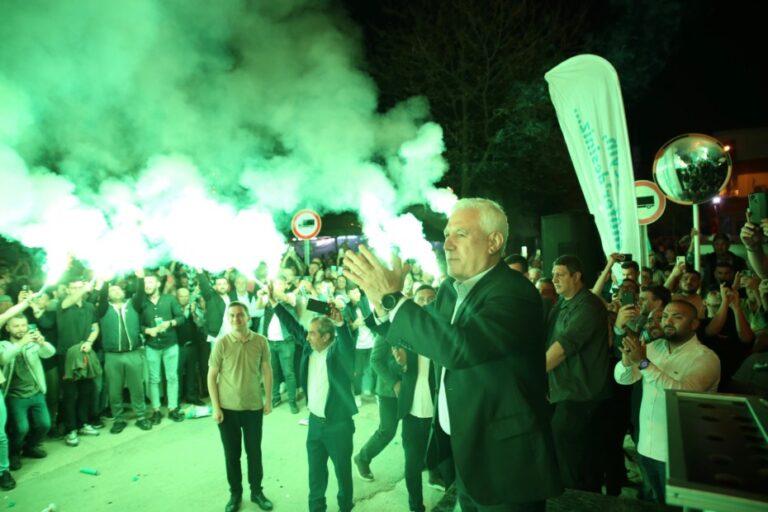 Başkan Bozbey’den Büyükşehir’e maaş çağrısı