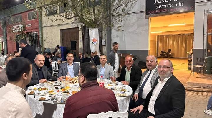 BORSA ÜYELERİYLE GELENEKSEL İFTAR YEMEĞİNDE BULUŞTU