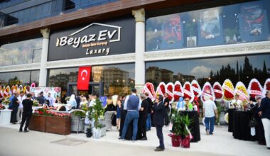Karbeyaz Ev’e  görkemli açılış