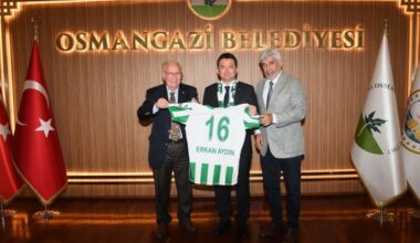 Bursaspor yönetiminden Başkan Erkan Aydın’a ziyaret