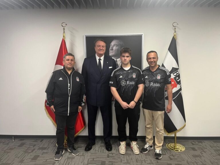 Gemlikli Beşiktaşlılar Kulüp Başkanı Hasan Arat’ı Ziyaret Etti