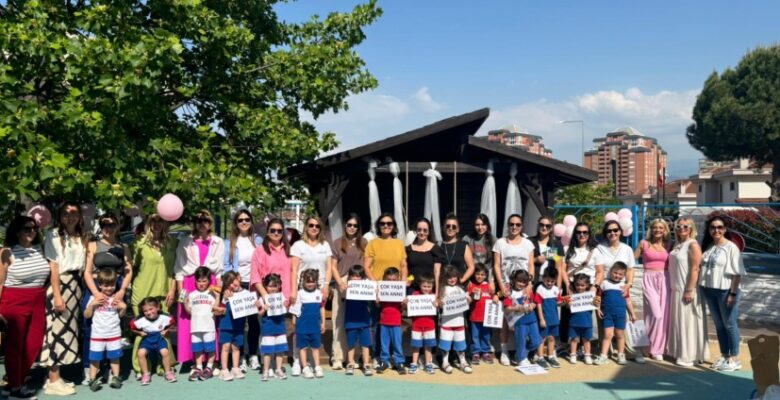 Annelerle çocukların eğlenceli buluşması
