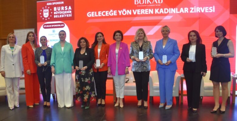 BUİKAD’DAN “GELECEĞE YÖN VEREN KADINLAR ZİRVESİ”