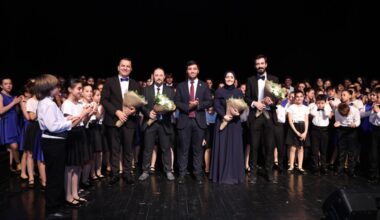 Çocuk ve gençlik korosundan muhteşem performans