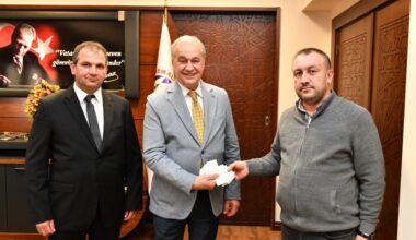 MUHTAR ve ESNAFTAN GURURLANDIRAN BAĞIŞ