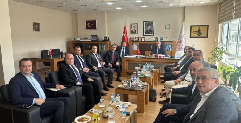 Gemlik’te Yat Limanı Yapılması için Görüşmeleri Sürüyor