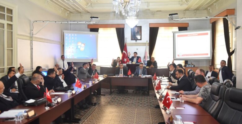 Başkan Ercan Özel: “Yenişehir halkının zararını minimize etmeye çalışıyoruz”