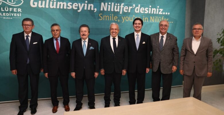 Cavit Çağlar’dan Başkan Şadi Özdemir’e tebrik ziyareti