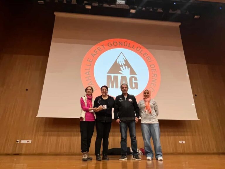 Eğitimci Yelda Baykız Orhangazi Mag’a İletişim Semineri Verdi.