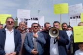 LİMAN İŞÇİSİ HAKLARINI ARIYOR