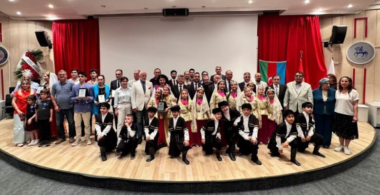 Azerbaycan’ın Bağımsızlığının 106. Yıldönümü İzmir’de Kutlandı