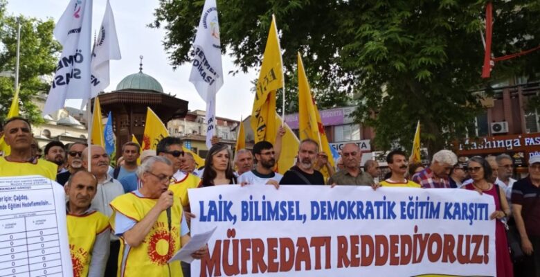 LAİKLİK VE BİLİM KARŞITI YENİ MÜFREDATI REDDEDİYORUZ!
