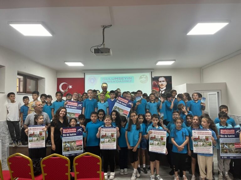 Büyükşehir’den çocuklara haşereyle mücadele eğitimi