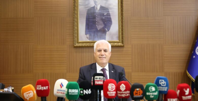 Başkan Bozbey’den Bursaspor taraftarına ‘Tahta açılacak’ müjdesi