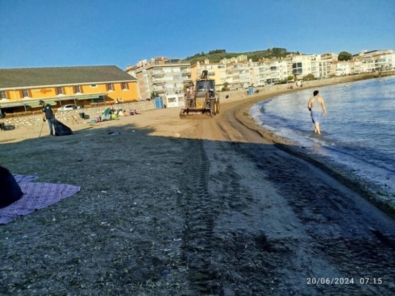 Gemlik Belediyesi’nden Kapsamlı Sahil Temizliği Operasyonu