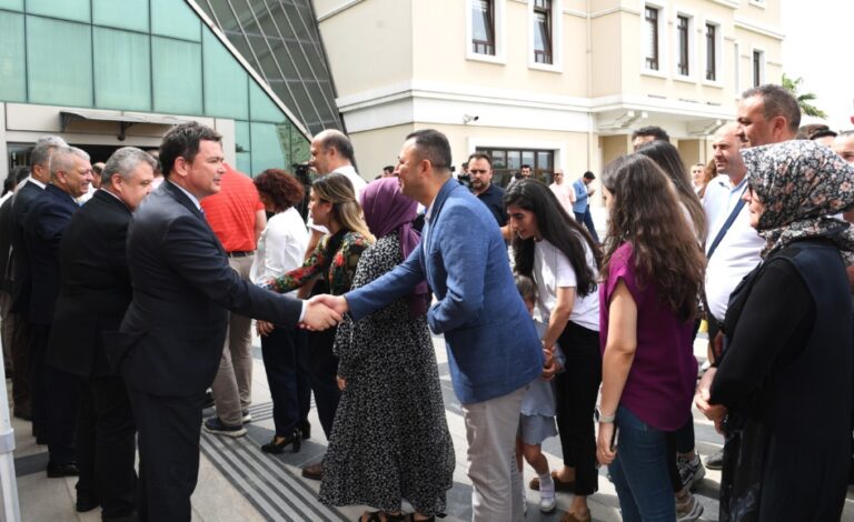 Başkan Aydın personel ile bayramlaştı