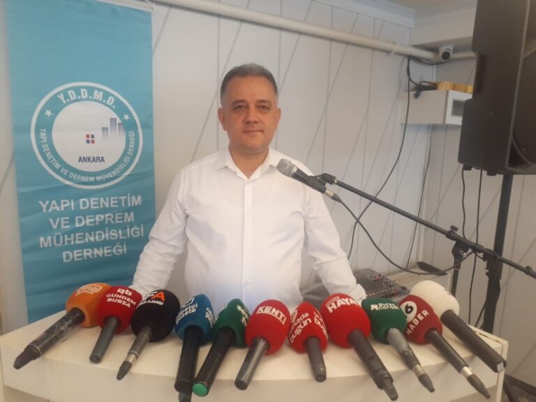 “DEPREM İLE İLGİLİ ŞEHRİN ACİL EYLEM PLANI YOK”