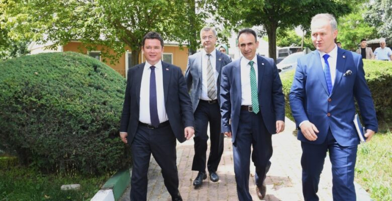 Osmangazi Belediyesi geleceğin veteriner hekimlerini yetiştiriyor