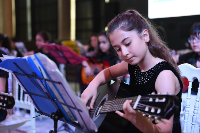 Bilgi Evleri öğrencilerinden yetenek dolu gösteri