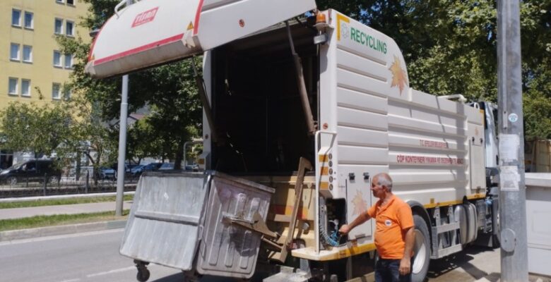 Gemlik’te Temizlik Seferberliği Sürüyor