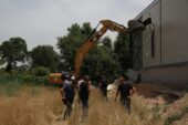 Ürünlü ve Alaaddinbey’de kaçak yapılara müdahale