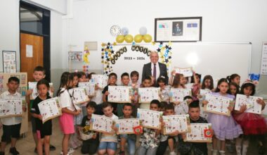 Miniklerin karneleri Başkan Şadi Özdemir’den