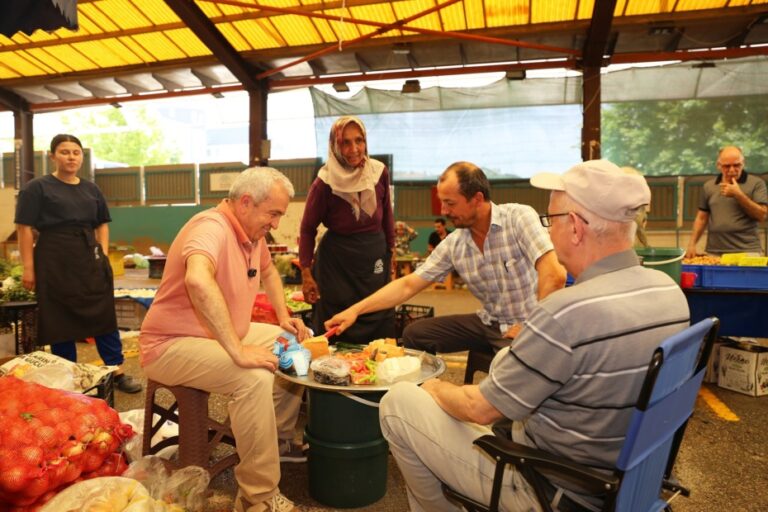 Üretici pazarlarıyla hem çiftçi hem Nilüferli kazanıyor