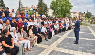 BAŞKAN ÖZEL BELEDİYE PERSONELİYLE BAYRAMLAŞTI