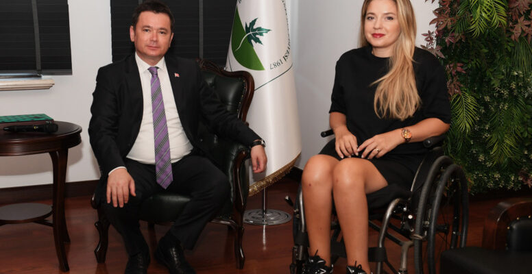 Hayallerinde engel tanımadı