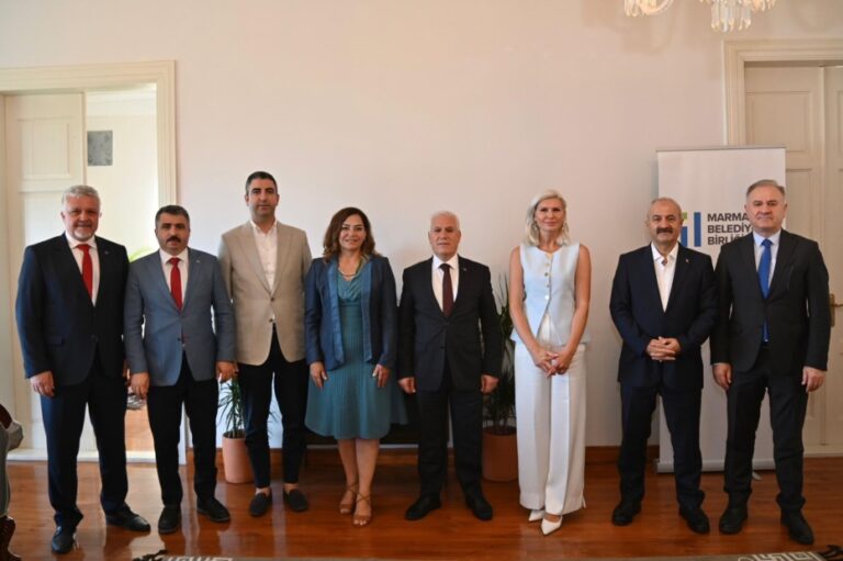 MBB’de öncelilkli gündem sokak hayvanları ve deprem