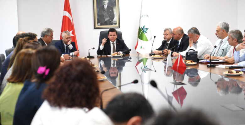 Başkan Aydın’dan birim kurmaylarıyla istişare toplantısı