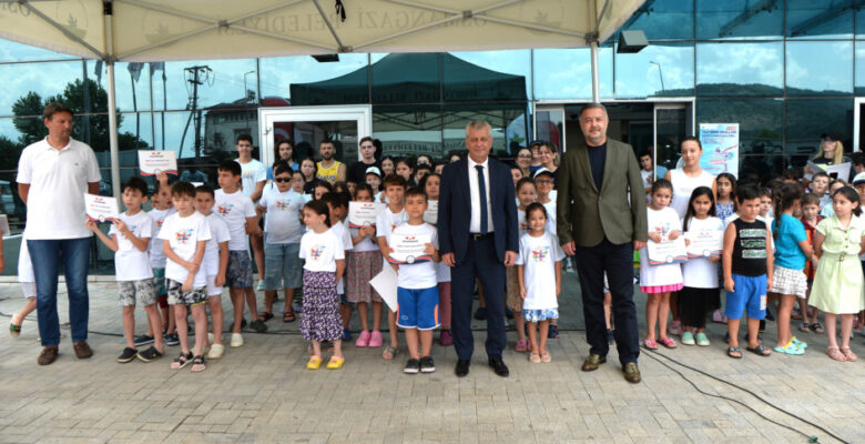 Küçük kulaçların sertifika heyecanı