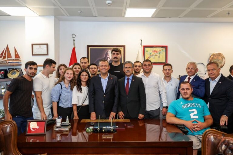 CHP Genel Başkanı Özgür Özel: “Gemlik’in Gündemi Kentsel Dönüşüm”